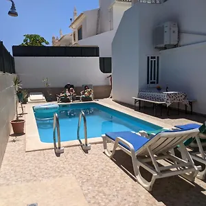Dolphin House Hostel Faro