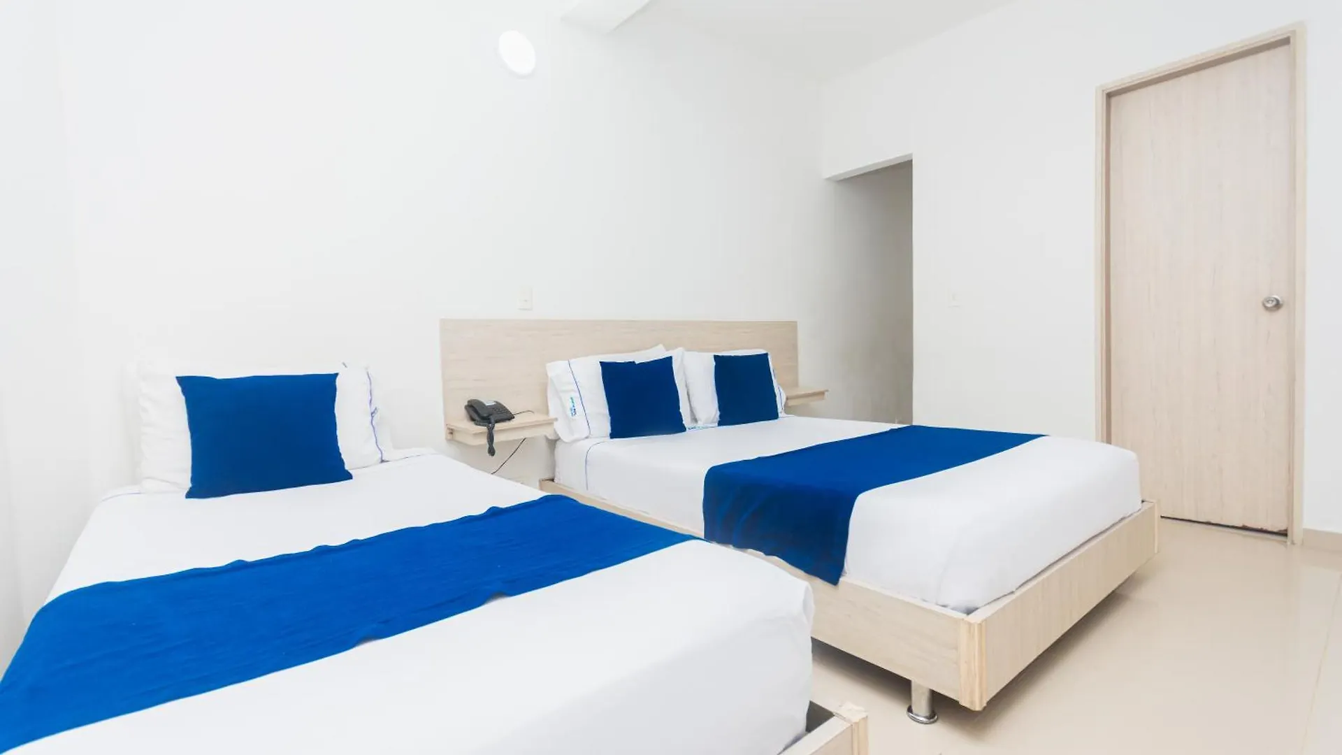 Hotel Suite Del Parque Medellin 3*,