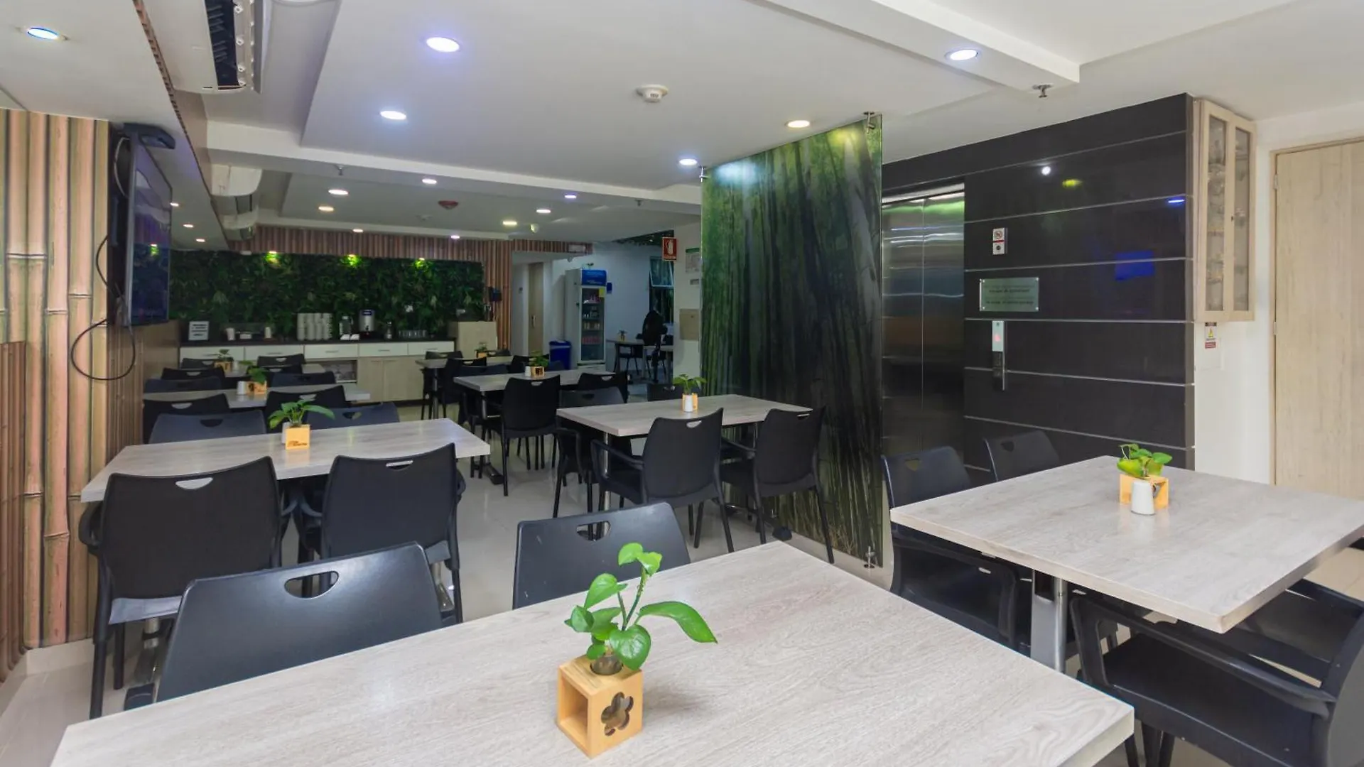Hotel Suite Del Parque Medellin